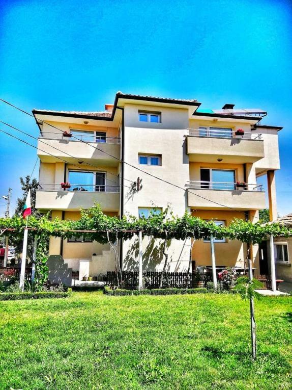 Guest House Dimi Бяла Екстер'єр фото